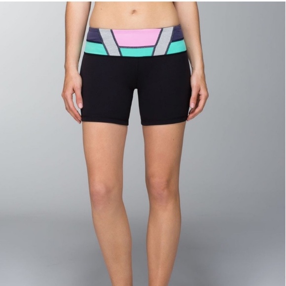 lululemon athletica Pants - Lululemon Reverse Groove Short Black /Quilt Spring